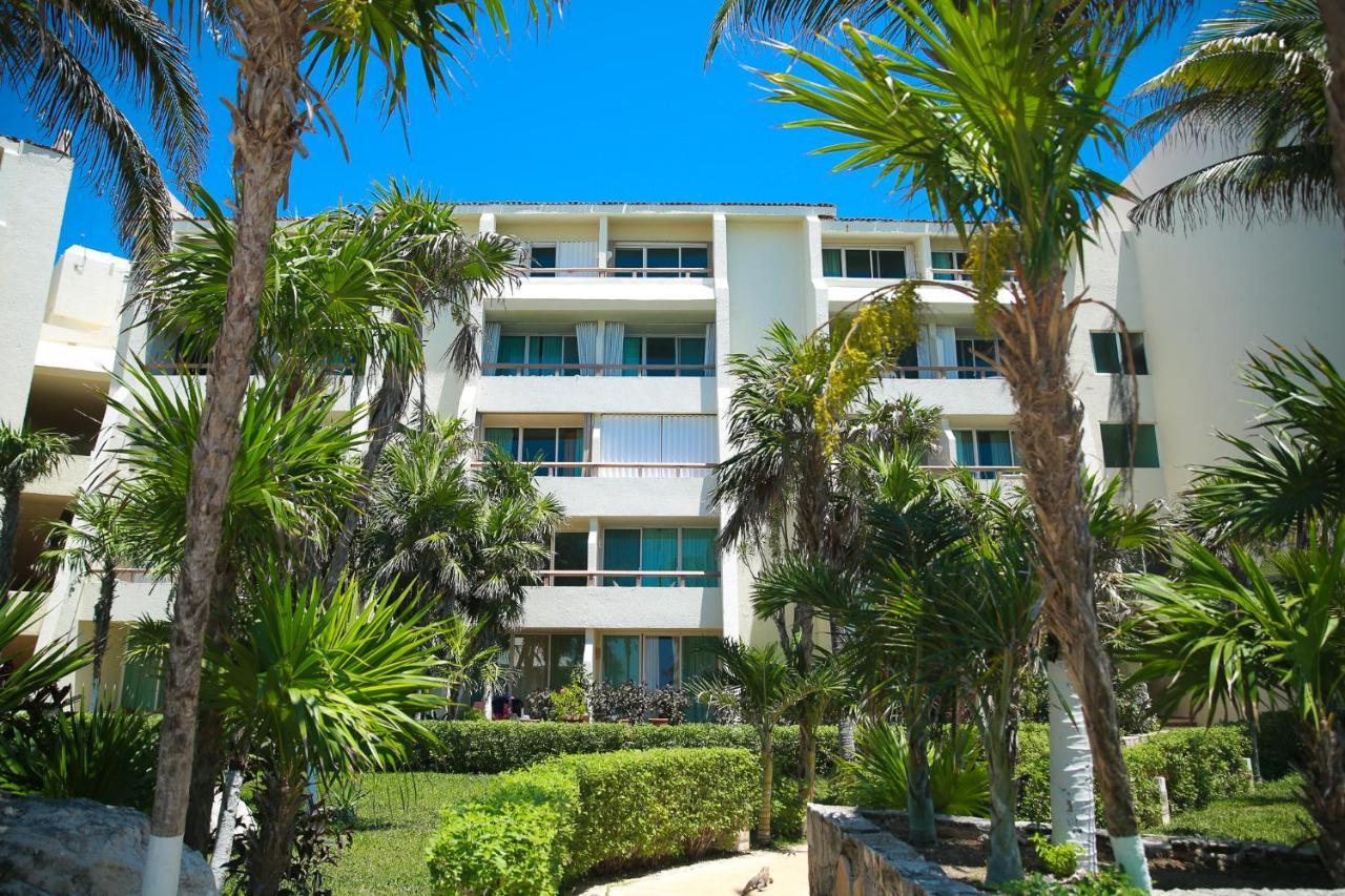 Solymar Beach Condos Cancun Bagian luar foto