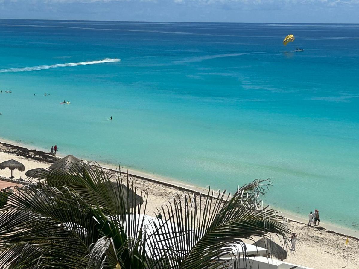 Solymar Beach Condos Cancun Bagian luar foto