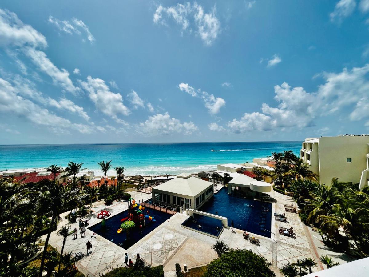 Solymar Beach Condos Cancun Bagian luar foto