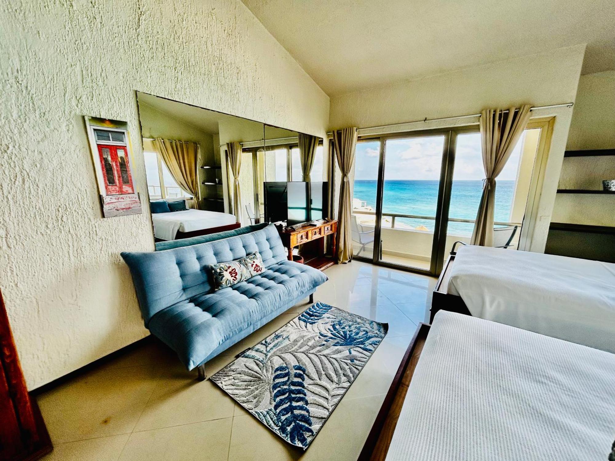 Solymar Beach Condos Cancun Bagian luar foto