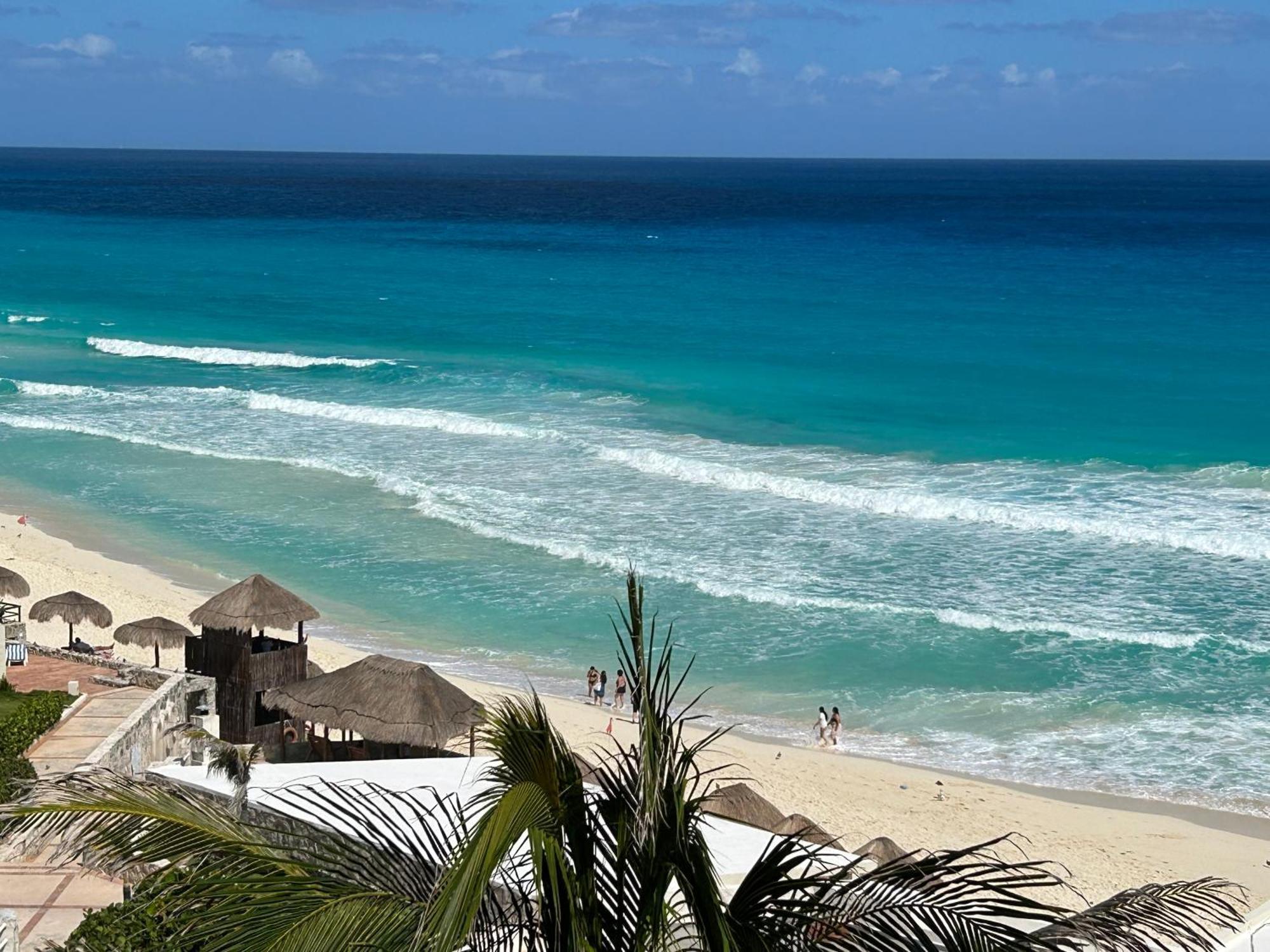 Solymar Beach Condos Cancun Bagian luar foto